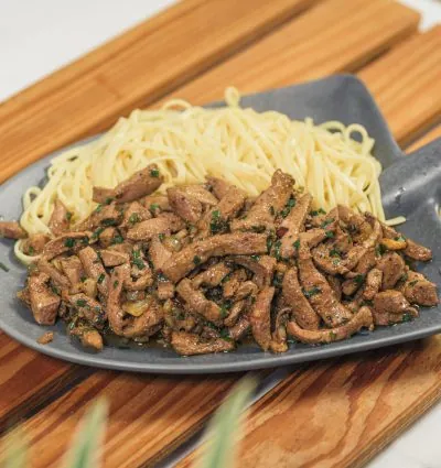 Geschnetzeltes mit Spaghetti